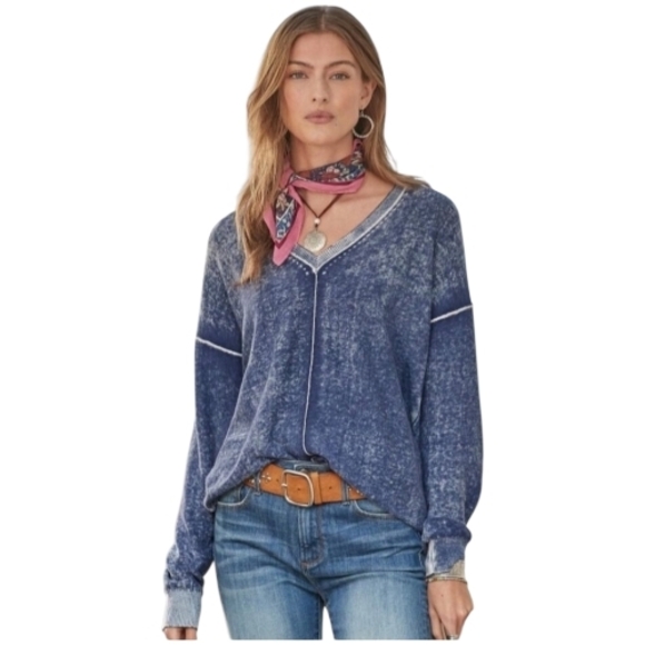 Sundance Sweaters - Sundance Blue V-Neck Sweater